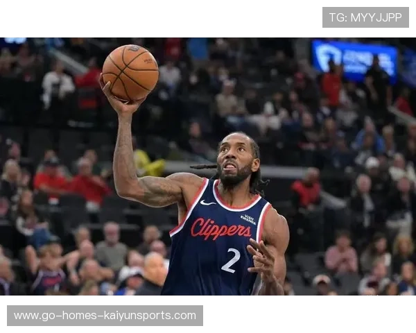 伦纳德中路跳投得手,快船迎来重要胜利